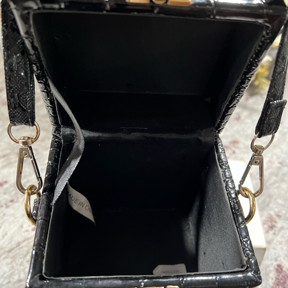 Croc style Make up case/ shoulder bag - Picture 7 of 8